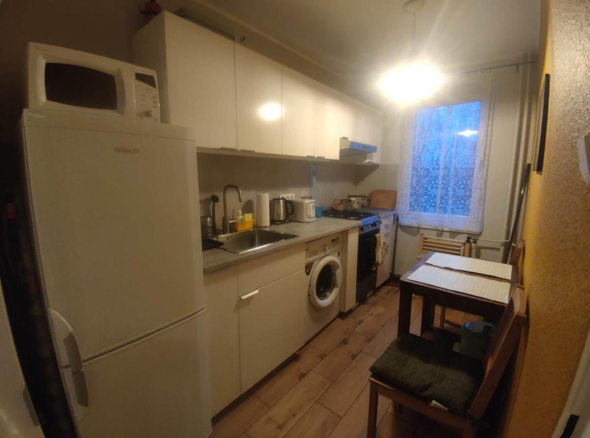U Cioci Lutki Urocze Mieszkanie Z Balkonem Krakau Buitenkant foto